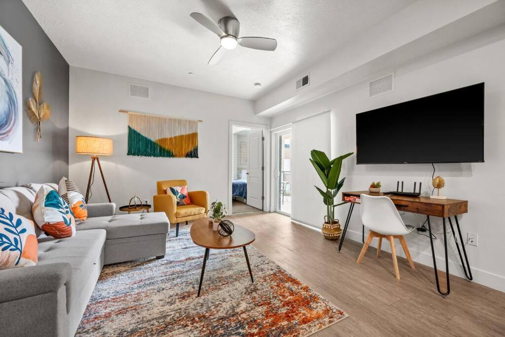 Апартаменти Luxurious Retreat In Slc Солт-Лейк-Сіті Екстер'єр фото