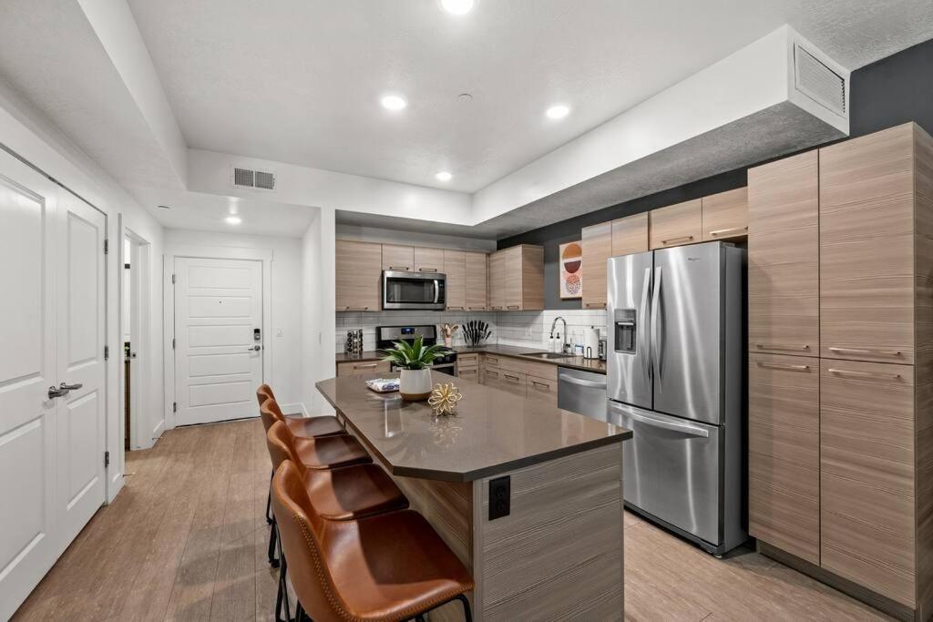 Апартаменти Luxurious Retreat In Slc Солт-Лейк-Сіті Екстер'єр фото