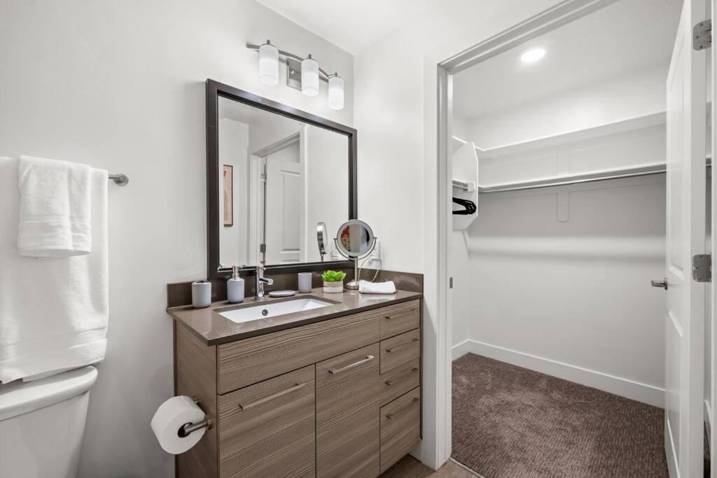 Апартаменти Luxurious Retreat In Slc Солт-Лейк-Сіті Екстер'єр фото