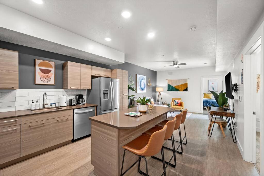Апартаменти Luxurious Retreat In Slc Солт-Лейк-Сіті Екстер'єр фото